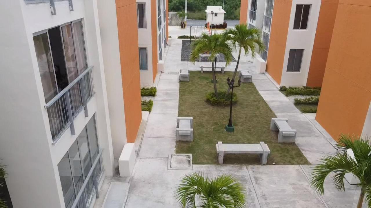 Lovely 3 Bedroom Condo Near Downtown And Foodies ปุนตากานา ภายนอก รูปภาพ
